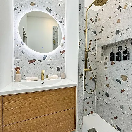 Appartement La Cahute Rochelaise - Cosy Dans Le Centre-ville A 5 Min Du Port La Rochelle (Charente-Maritime)